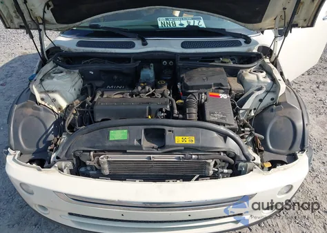 2006 Mini Cooper z USA, uszkodzony, nr VIN WMWRC33506TK18077